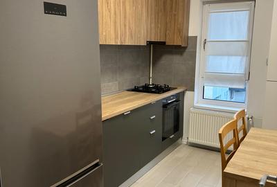 Apartament cu 3 camere decomandat în Roșu - 2