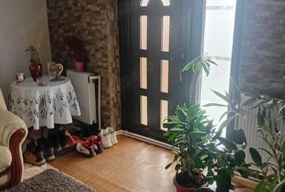 Casă în Tătărași - 1