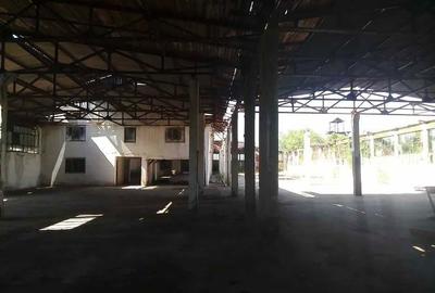 Spațiu comercial, în Central - 3