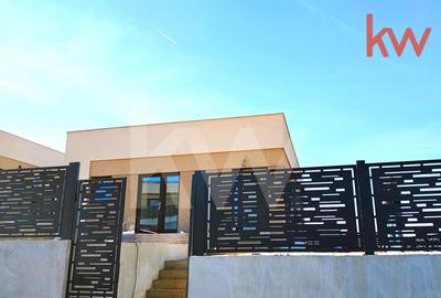 Casă individuală cu 3 camere cu Canalizare în Exterior Nord - 1