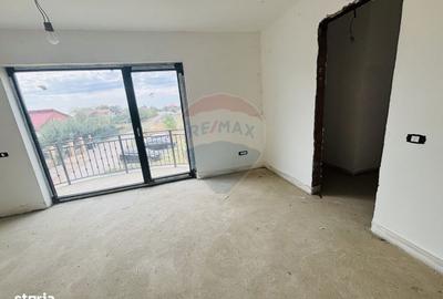 Casă cu 8 camere cu Teren 520 Mp în Balotești - 5