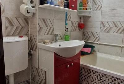 Garsoniera de vanzare etaj 1 - 5