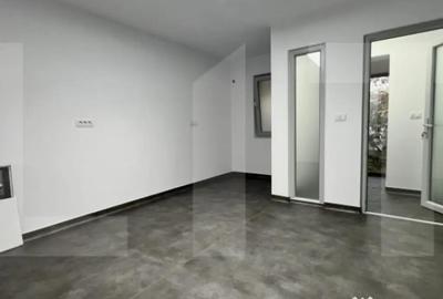 Spațiu comercial, de 65 mp, în Cetății - 3