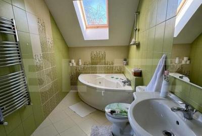 Casă cu 7 camere cu Teren 3000 Mp în Central - 12