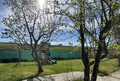 Casă individuală cu 9 camere cu Teren 500 Mp în Central - 1