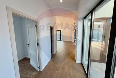 Casă cu 4 camere cu Canalizare în Nord - 22