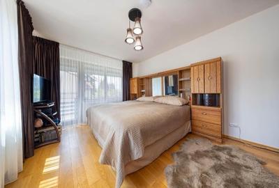 VILA  6 CAMERE/ TREI BRAZI, PREDEAL - 6