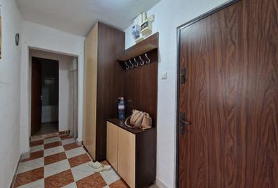 Apartament cu 2 camere decomandat, mobilat în Apărătorii Patriei - 6