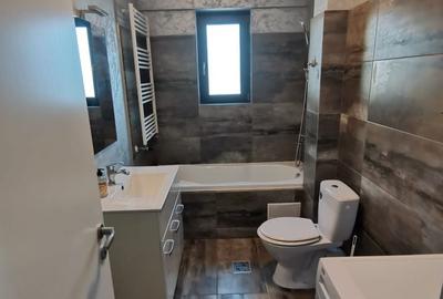 Apartament cu 2 camere decomandat în Valea Adâncă - 3