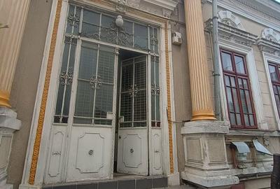 Casă individuală cu 5 camere cu Canalizare în P-ța Victoriei - 9