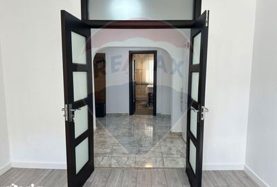 Apartament cu 4 camere decomandat în 13 Septembrie - 1