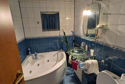 Apartament cu 3 camere decomandat în Calea București - 9