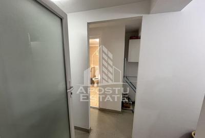 Spațiu comercial, de 674 mp, în Cetății - 13