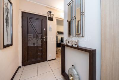 Apartament cu 3 camere semidecomandat în Tractorul - 12