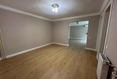 Apartament cu 3 camere decomandat în Decebal - 2