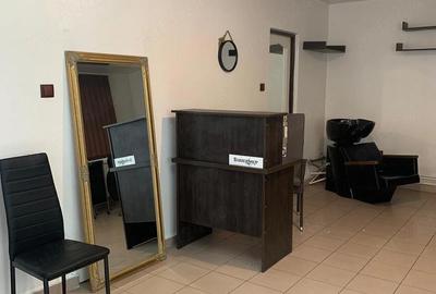 Spațiu comercial, de 35 mp, în Ultracentral - 9