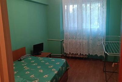 Apartament cu 3 camere decomandat în Central - 1