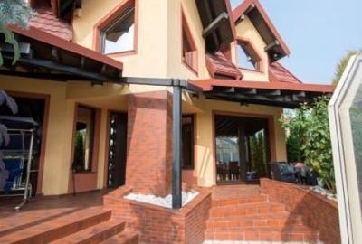 Vila 4 camere  cu piscina in Bucov. - 2