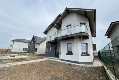 Casă cu 3 camere cu Teren 339 Mp în Central - 1