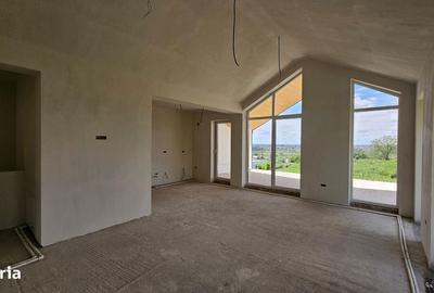 Casă cu 4 camere cu Teren 400 Mp în Central - 11