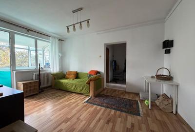 Apartament cu 2 camere semidecomandat în Sud