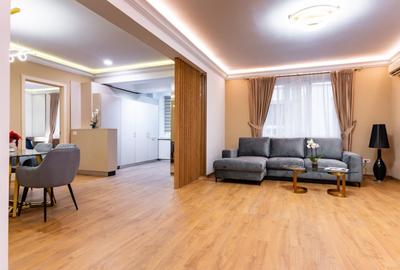 Apartament cu 3 camere semidecomandat în Herăstrău