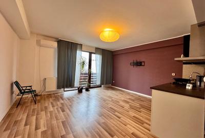 Apartament cu 2 camere nedecomandat în Decebal - 5