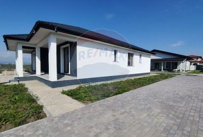 Casă individuală cu 4 camere cu Teren 500 Mp în Vânători - 2