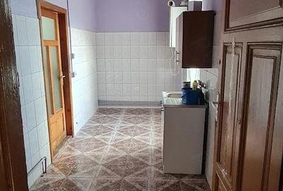 Casă cu 2 camere cu Teren 1263 Mp în Central - 5