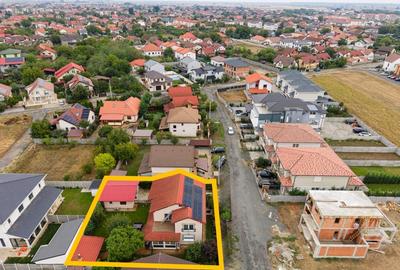 Casă individuală cu 6 camere cu Canalizare în Giroc