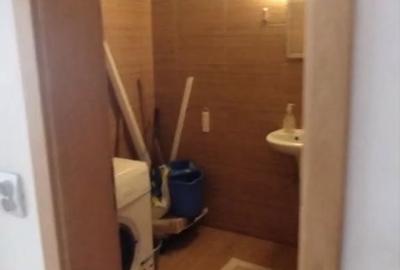 Apartament cu 3 camere decomandat în Turnișor