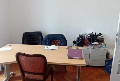 Garsonieră decomandată în P-ța Romană