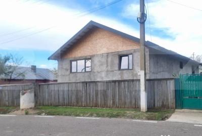 Casă cu 3 camere cu Teren 900 Mp în Drăgănești - 17