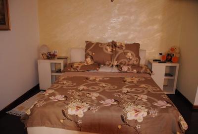 Casă cu 10 camere cu Teren 1500 Mp în Central - 3