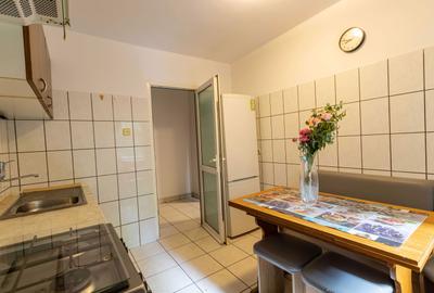 Apartament cu 2 camere semidecomandat în Berceni - 1