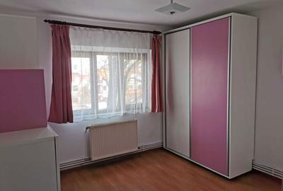 Apartament cu 3 camere decomandat în Cug - 7