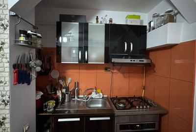 Apartament cu 4 camere decomandat în Central - 3