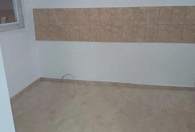 Casă cu 3 camere cu Teren 860 Mp în Pietroasele - 2
