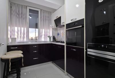 Apartament cu 4 camere decomandat, mobilat în Tomis Nord - 2