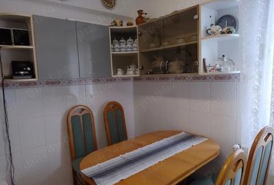 Vand apartament 3 camere Str. Louis Pasteur zona Spitalul Jude?ean - 1