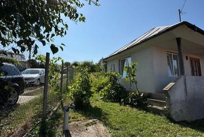 🏡 Casă renovată + teren 1.400 mp în zonă montană – Comuna Răcoasa, jud. Vrancea - 1