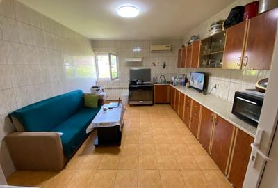 Casă individuală cu 4 camere cu Teren 1343 Mp în Petrăchioaia - 1