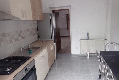Pers fizica inchiriez casa 5 camere in Balcescu - 39