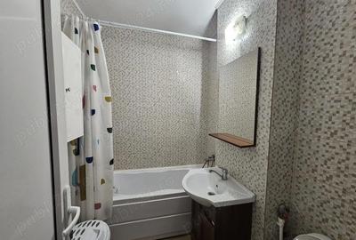 Apartament cu 3 camere decomandat, mobilat în Podu Roș - 9