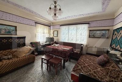 Casă cu 4 camere cu Teren 800 Mp în Surduc - 8