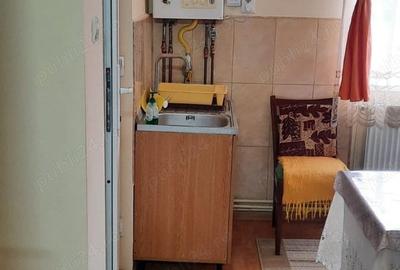 Garsonieră decomandată în Azuga - 4