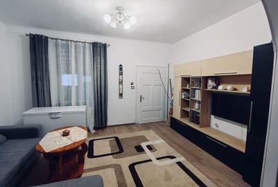 Apartament cu 3 camere decomandat în Central - 3