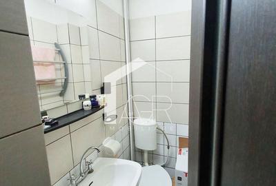 Apartament cu 3 camere decomandat în 9 Mai - 13