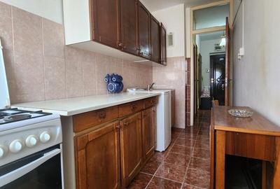 Lacul Tei, Maica Domnului vav Parc Tei - 5