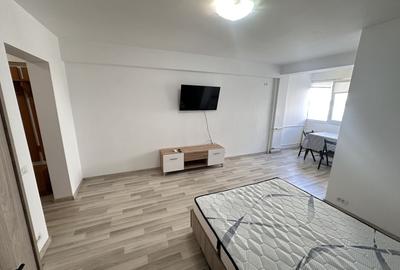 Garsonieră decomandată, mobilată în Titan - 3